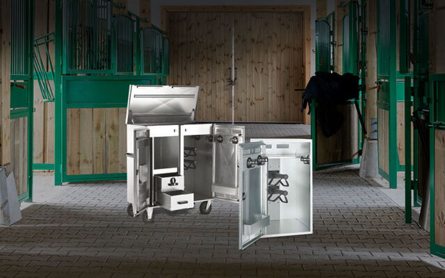 Peetz Turnierwagen: Equipment clever verstauen und stressfrei starten - Peetz Turnierwagen: Equipment clever verstauen und stressfrei starten