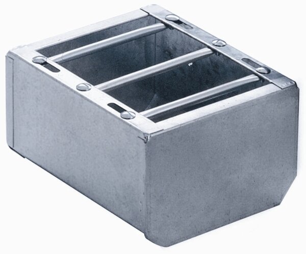 Peetz Fohlentrog, verzinktes Stahlblech,  mit 3 verstellbaren Stäben