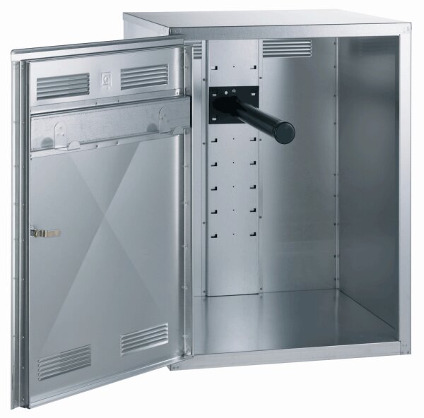 Peetz Sattelschrank 80 x 60 x 60 cm verzinktes Stahlblech 1 Rundrohrstütze, 2 verzinkte Trensenhaken, 1 Zylinderschloss