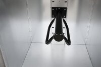 Peetz Sattelschrank 125 x 60 x 60 cm, verzinktes Stahlblech, 1 Hutablage, 1 Ablage, 1 Sattelträger schwarz, 4 Kunststoff-Trensenhalter