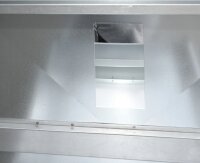 Peetz Turniersattelschrank für Westernsättel mit Deckel aus verzinktem Stahlblech, fahrbahr